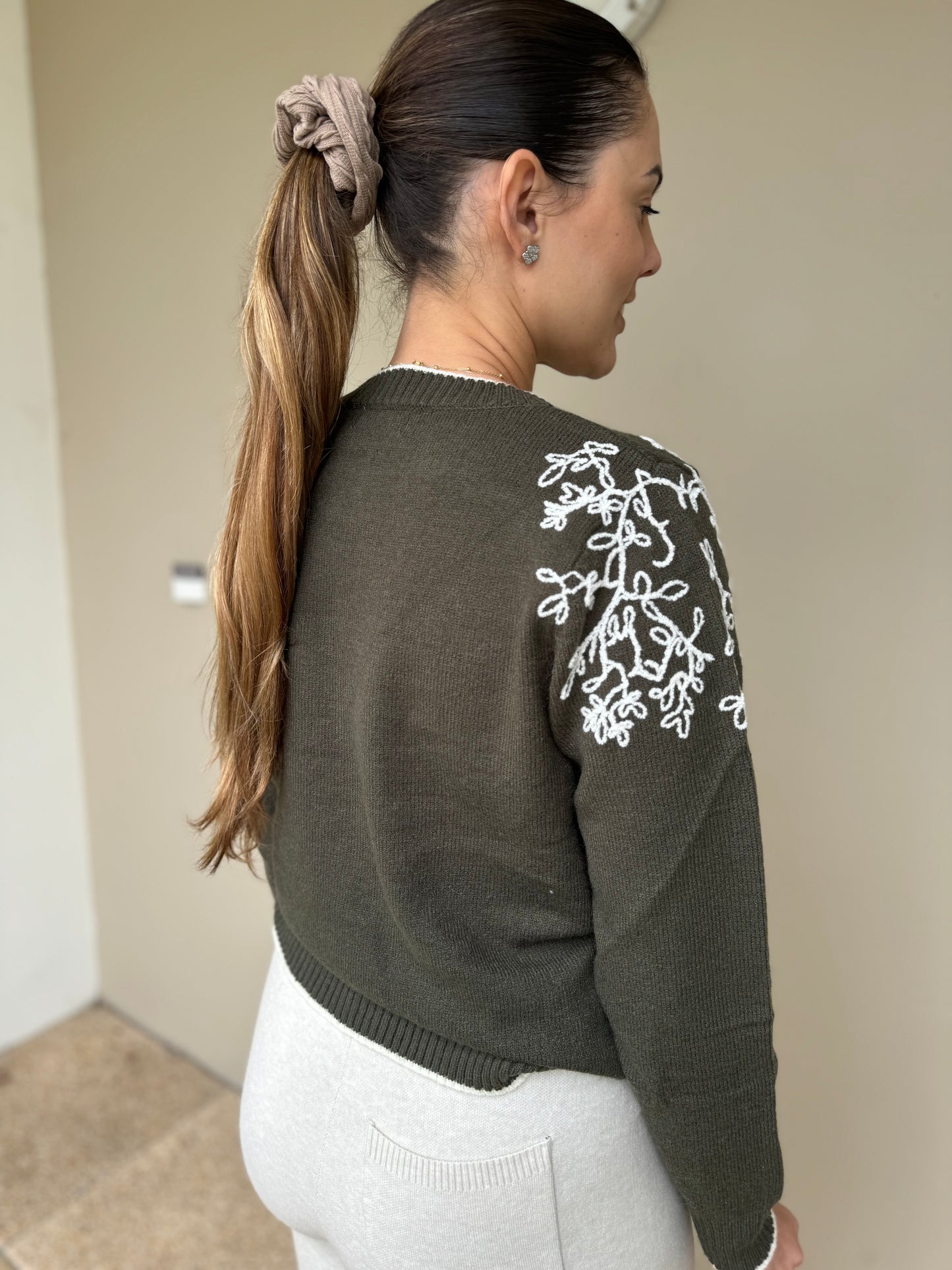 Pull Camélia